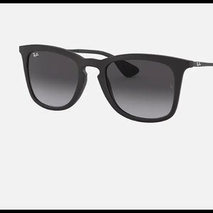 Ray-Ban RB4221